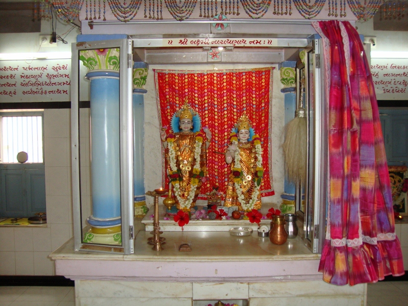 લક્ષ્મીનારાયણ ભગવાનનું નીજ મદિર