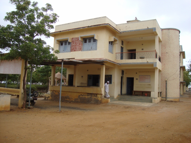 મથલ ગૌશાળા ની ઓફિસ